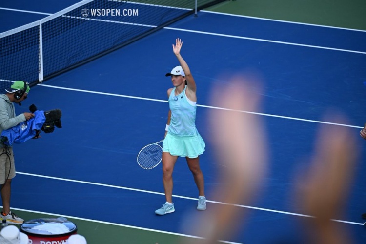 虽然最终落 虽然最终落