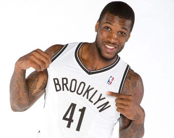 伴随着风险 伴随着风险