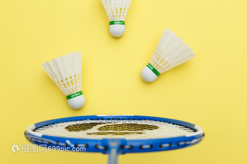 客队全取三 客队全取三